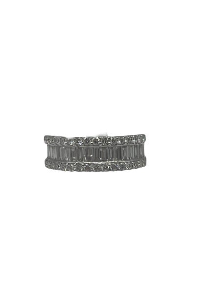 LARK LUXURIES ANTOINETTE Diamond Baguette Ring