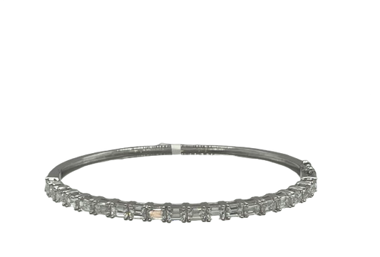 LARK LUXURIES COLLECTION SASHA Baguettte Diamond Bangle
